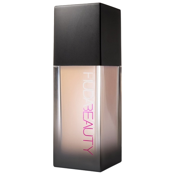 Cashew 140G HUDA BEAUTY FauxFilter Luminous Matte Foundation - Picture 4 of 5